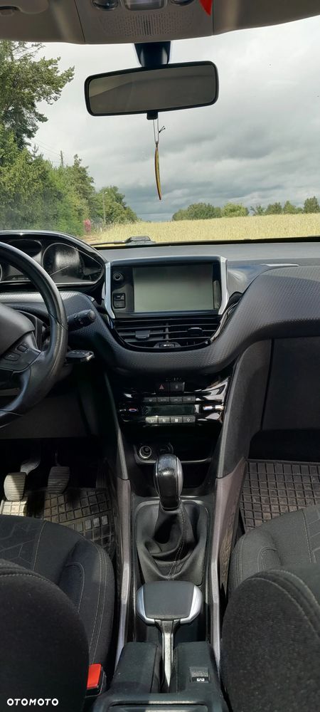Peugeot 2008 1.2 Pure Tech GPF Allure S&S - 8