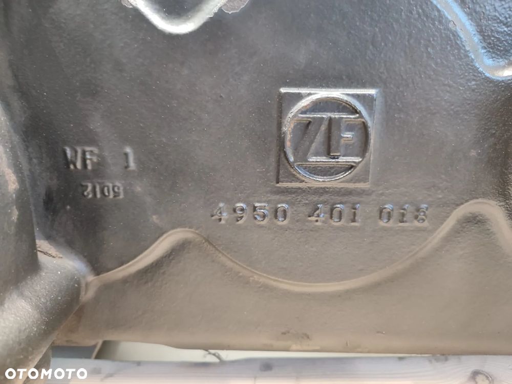 Skrzynia biegów 4950401018 New Holland LM 735 - 12