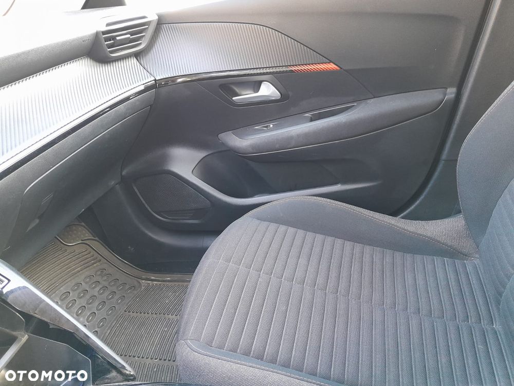 Peugeot 208 Elektromotor 136 GT Pack - 12