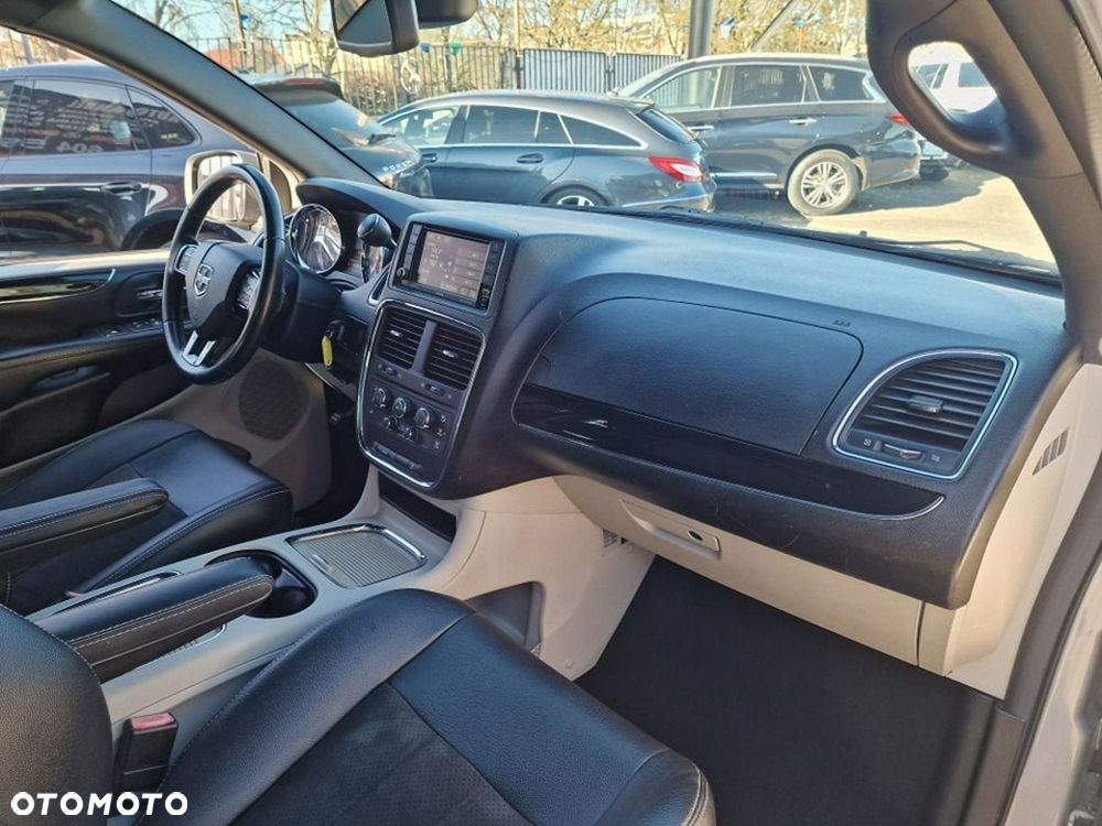 Dodge Grand Caravan 2020