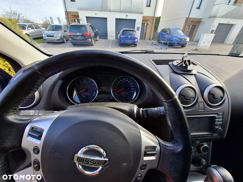 Nissan Qashqai 2.0 CVT 360 - 17