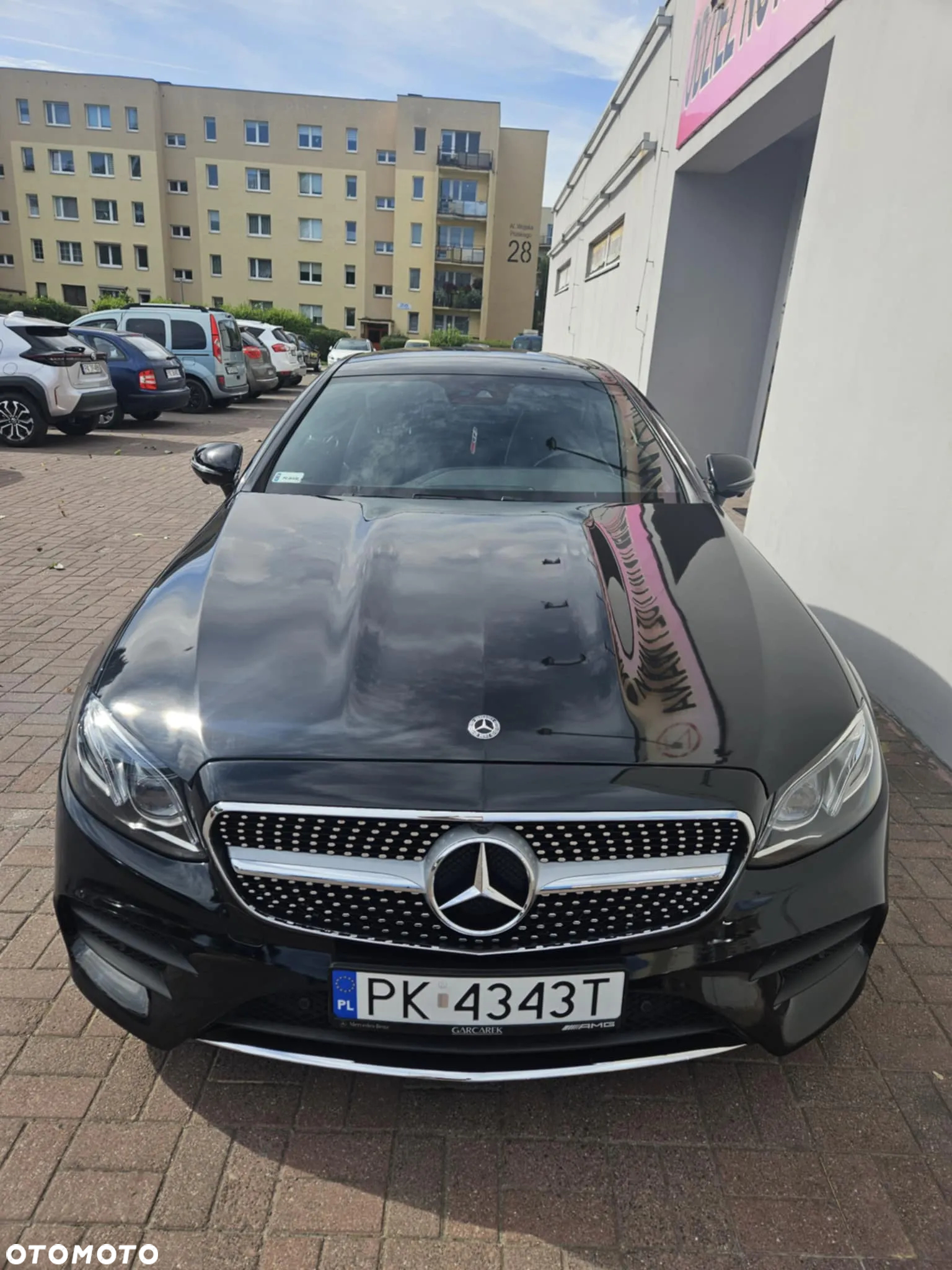 Mercedes-Benz Klasa E 300 Coupe 9G-TRONIC - 2