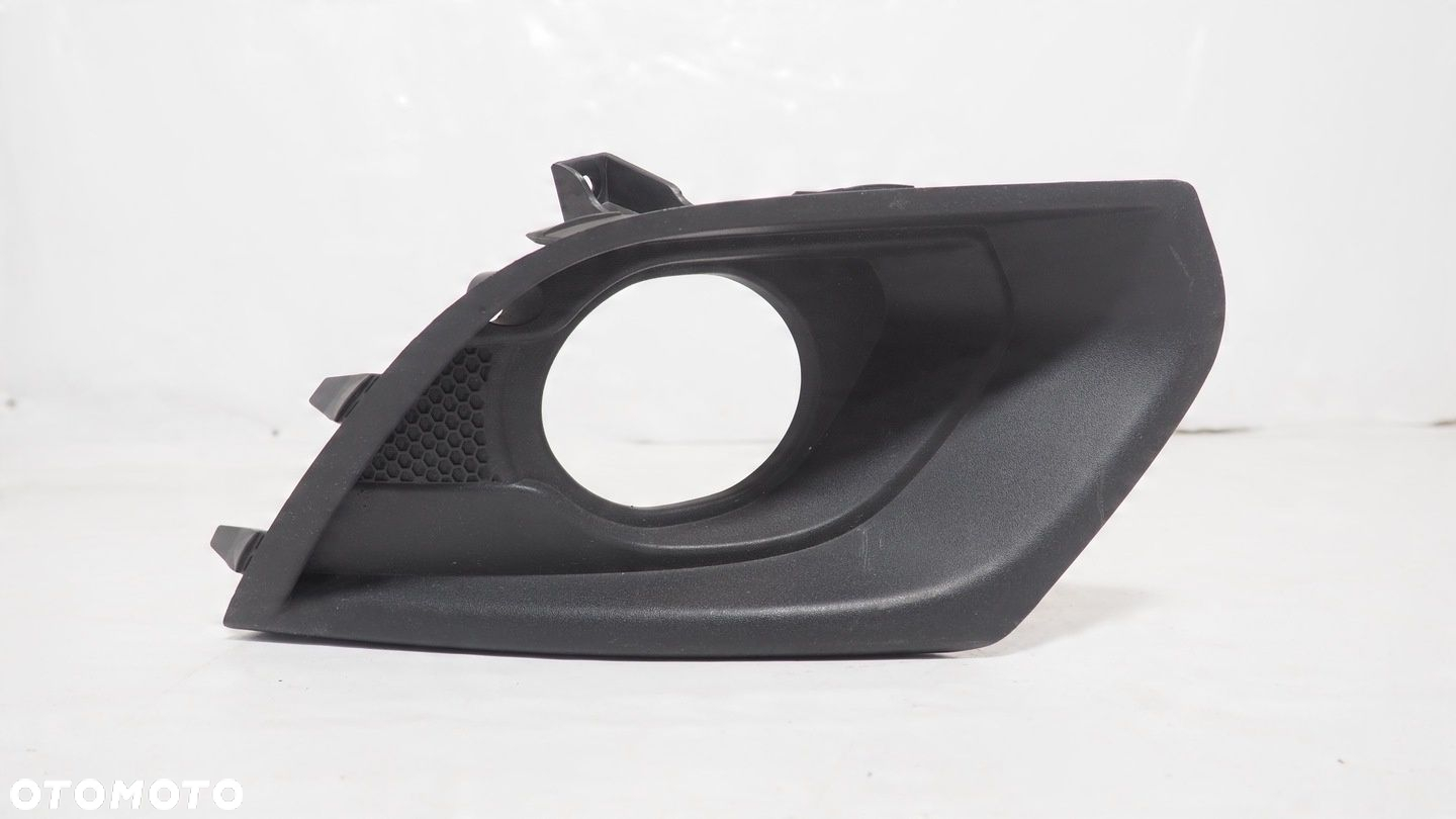 Opel Corsa E kratka zderzaka prawa przód 13450671 - 2