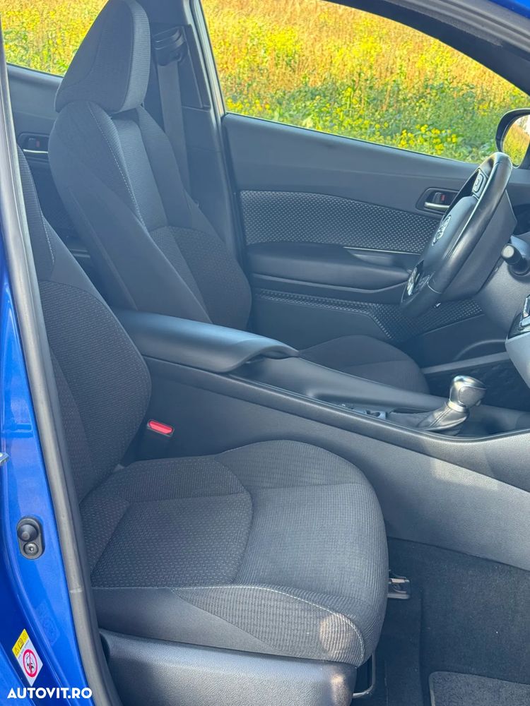 Toyota C-HR Hybrid Business-Edition - 18