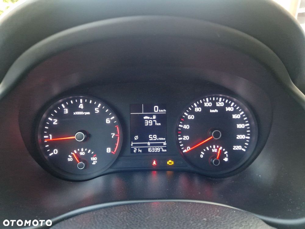 Kia Stonic - 24
