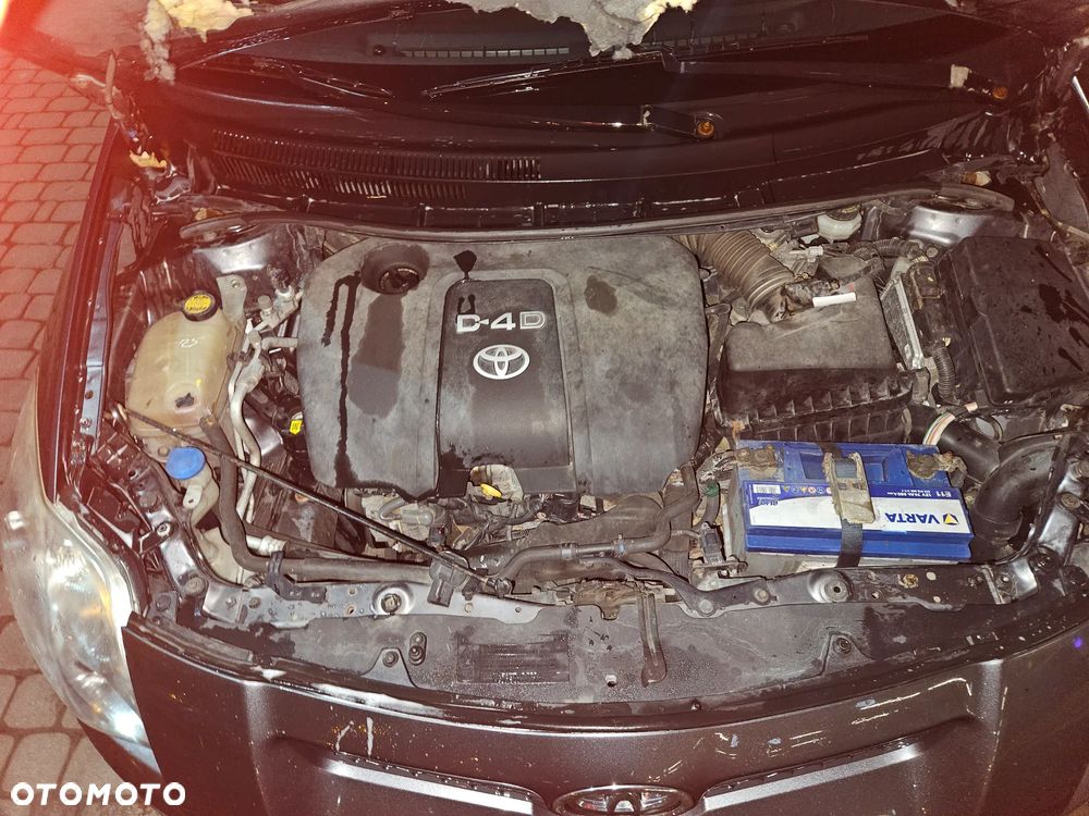 Toyota Auris 1.4 D-4D Premium + EU5 MM - 11