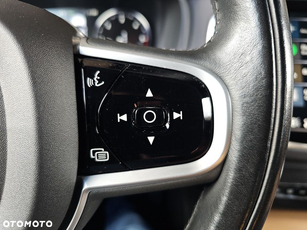 Volvo XC 90 B5 D AWD Inscription - 23