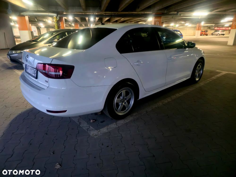 Volkswagen Jetta 1.2 TSI BMT Comfortline - 5