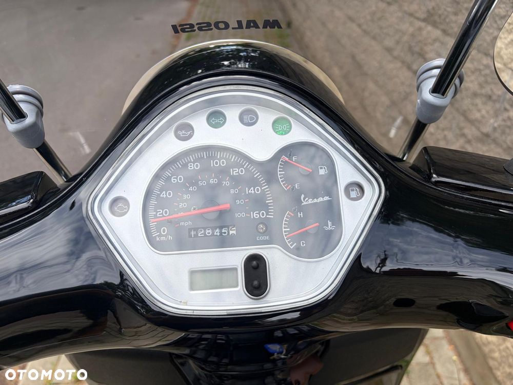 Vespa GTS - 15