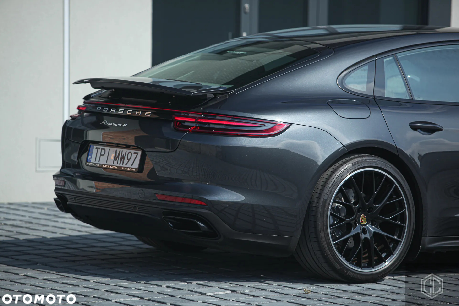 Porsche Panamera 4 - 8