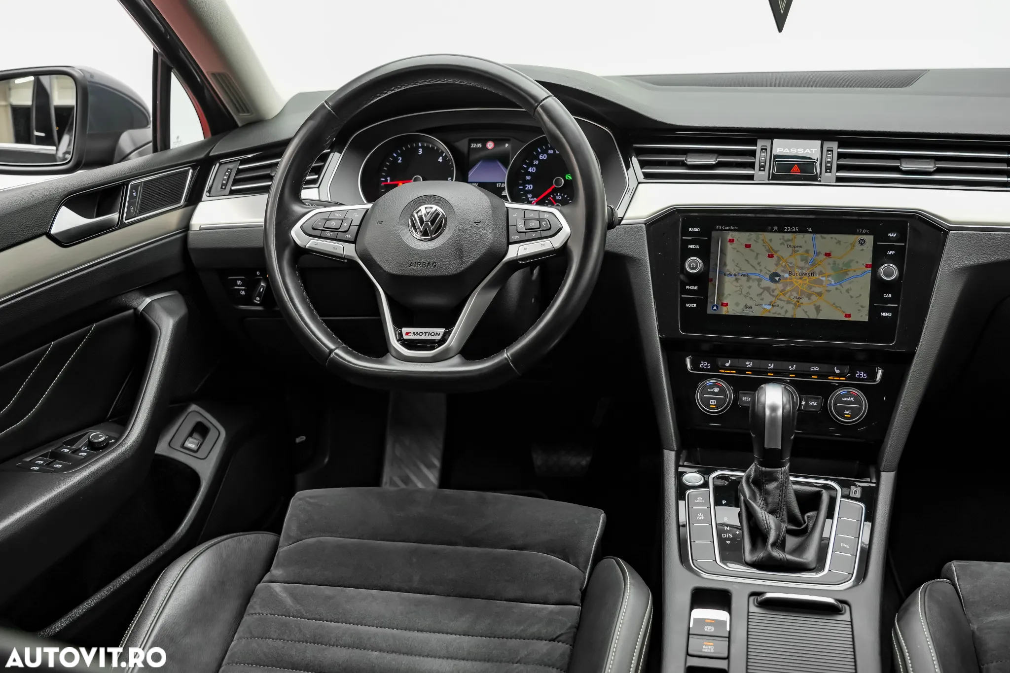 Volkswagen Passat 2.0 TDI SCR 4Motion DSG Elegance - 12