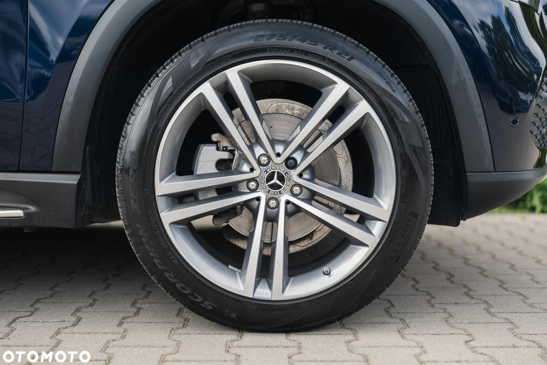 Mercedes-Benz GLE - 38