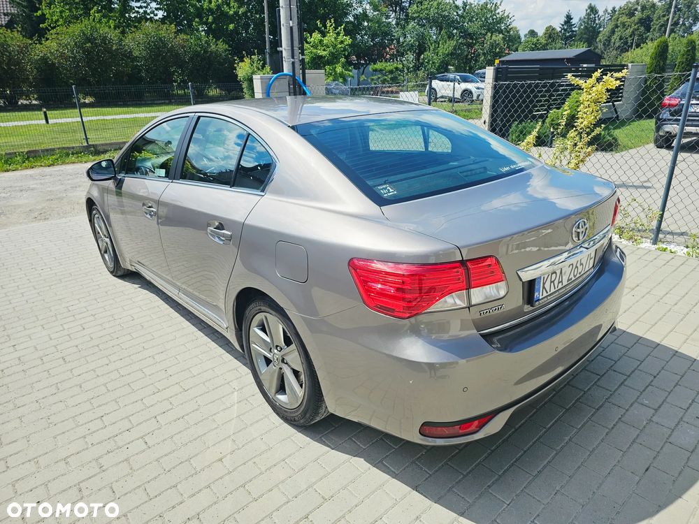 Toyota Avensis 1.8 Prestige - 6