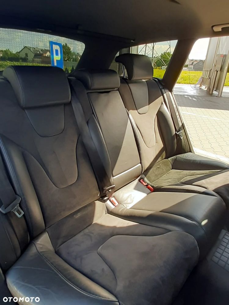 Audi A6 Allroad - 16