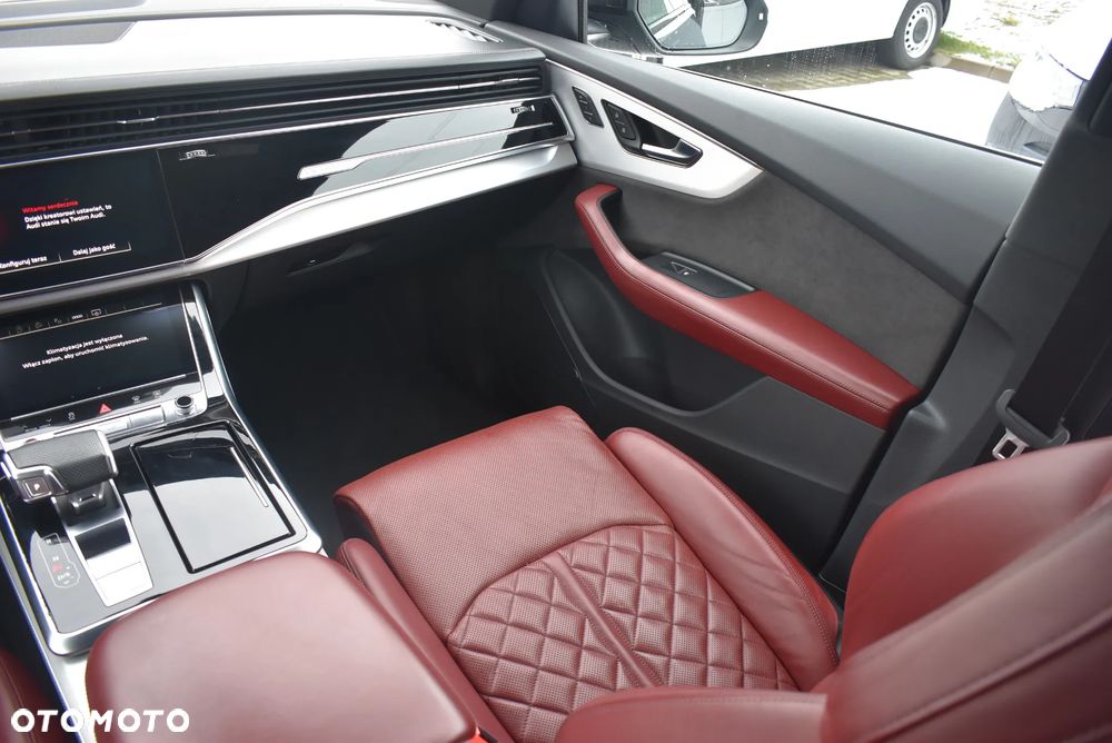 Audi SQ8 - 21