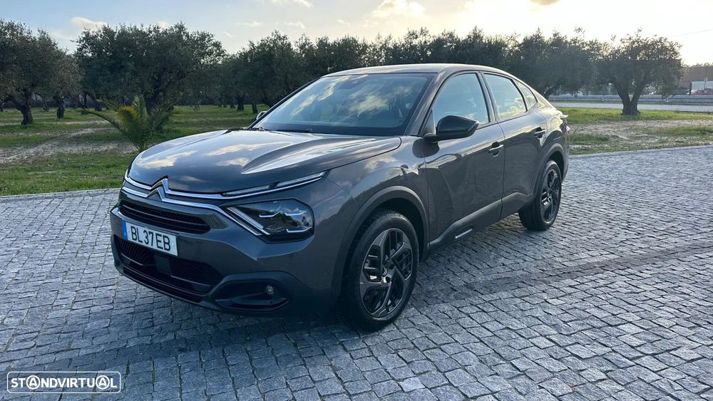 Citroën C4 X 1.2 PureTech Plus EAT8 - 1