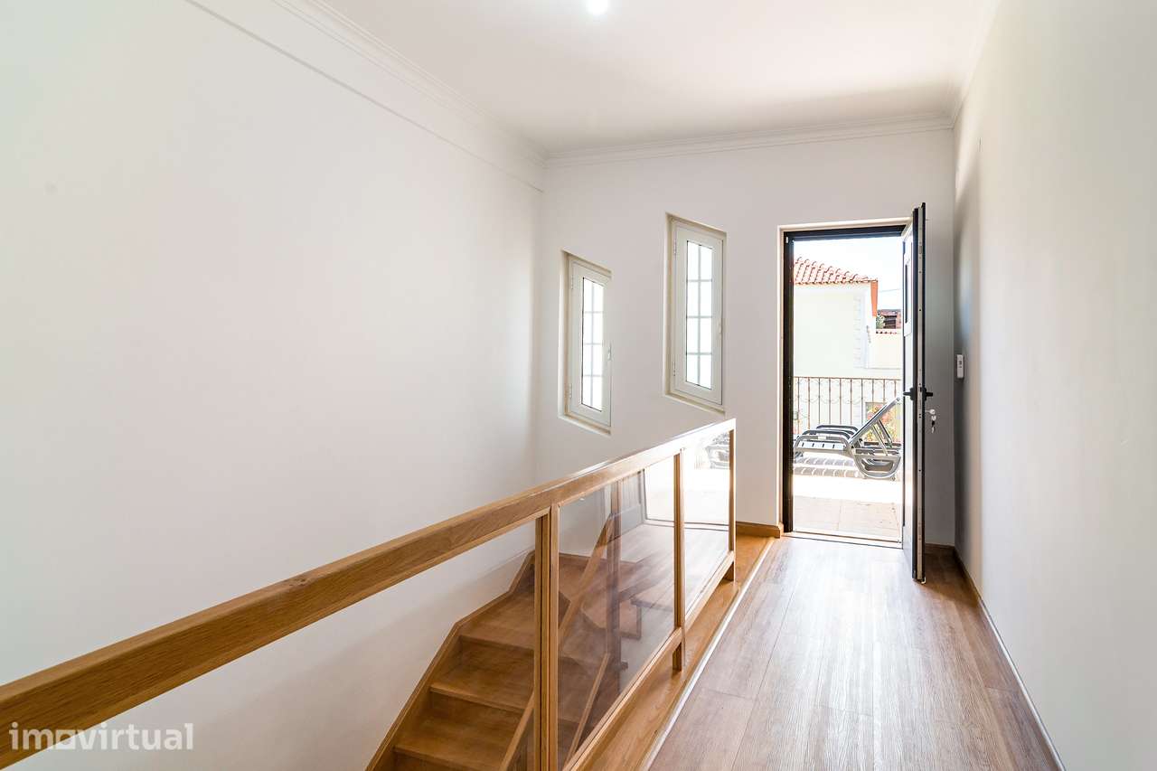 Moradia Isolada T5  em Vila Franca | 314 m² | Lote 1.490 m² | Quinta d - Grande imagem: 3/27