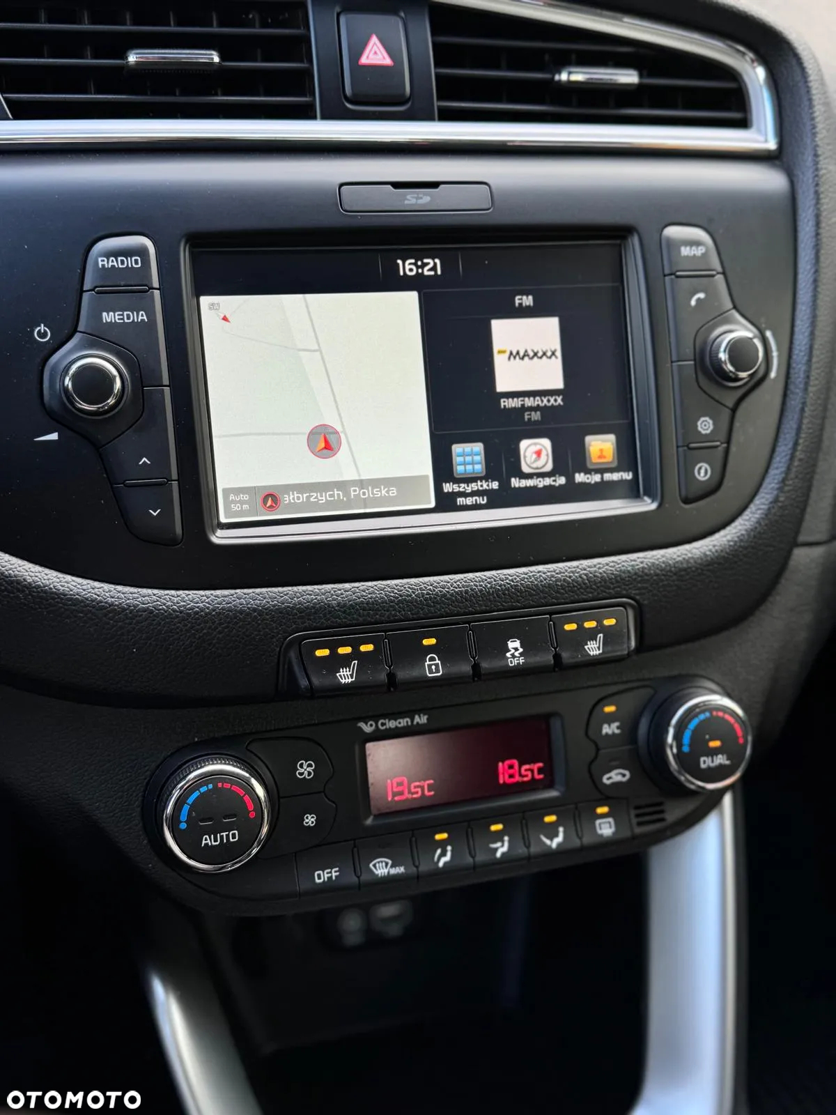 Kia Ceed 1.4 CVVT Dream Team Edition - 26