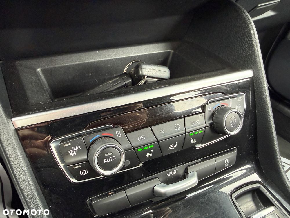 BMW Seria 2 216i Advantage - 16