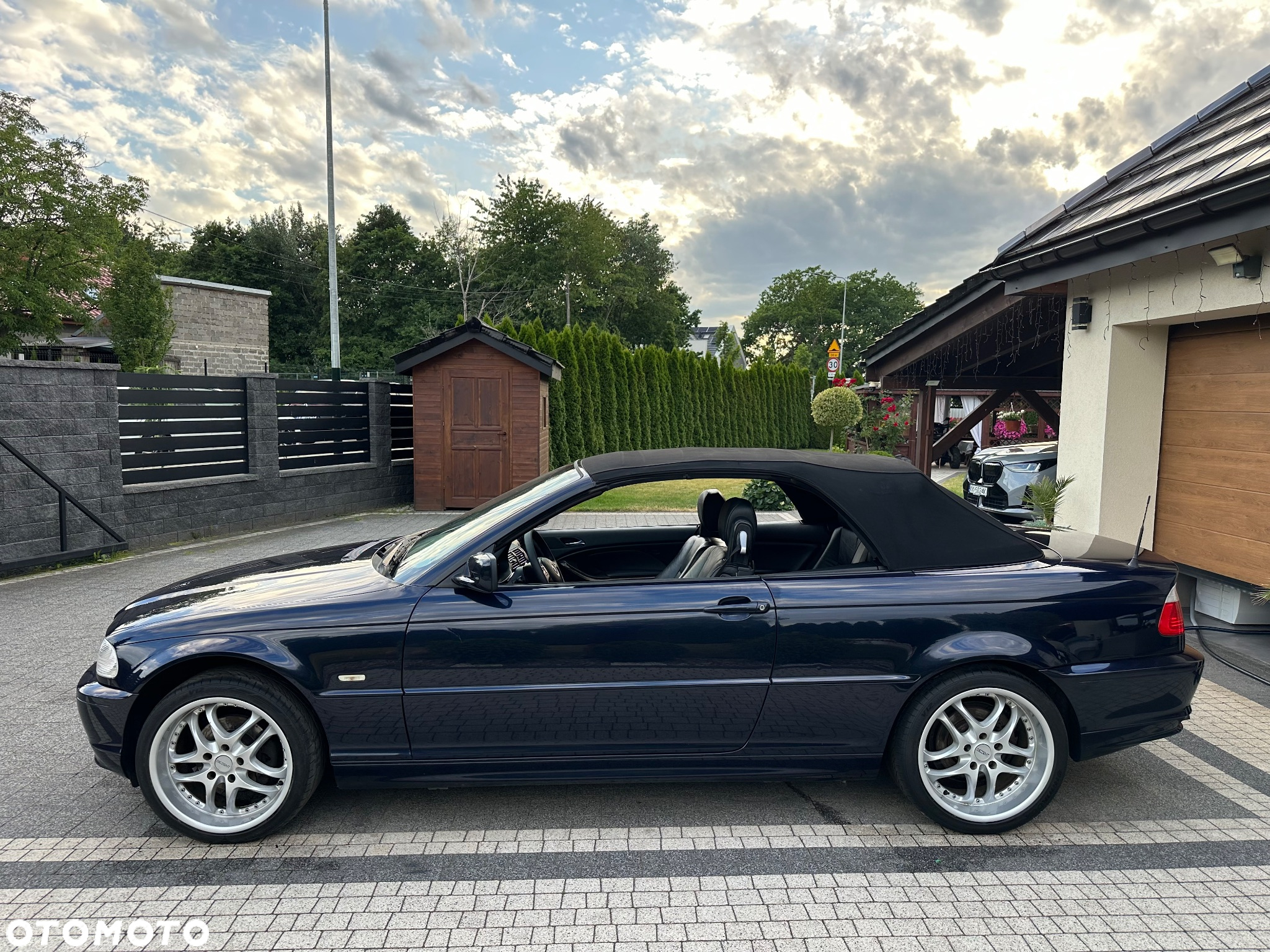 BMW Seria 3 318i Cabrio - 26