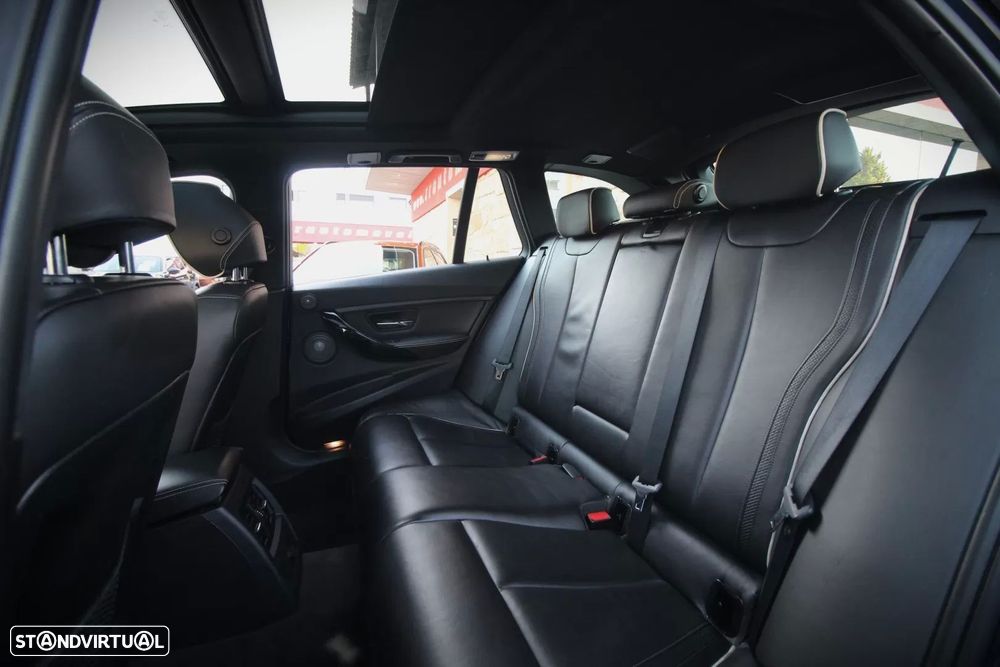 BMW 335 i xDrive L.Mod.Auto - 11