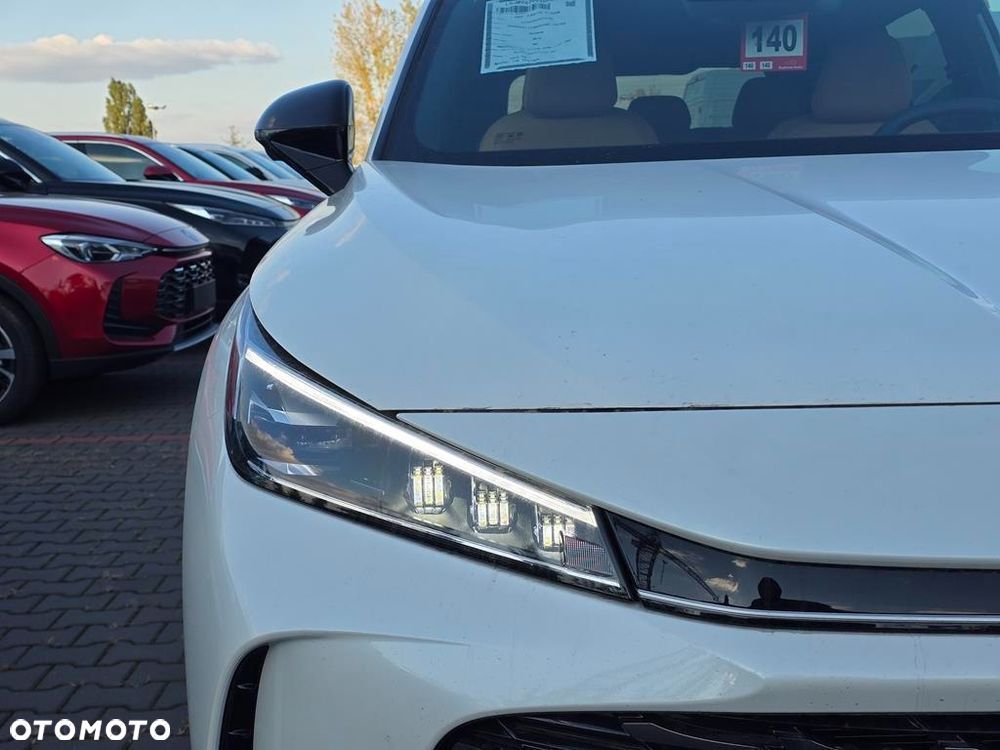 MG HS 1.5T HEV+ Exclusive - 26
