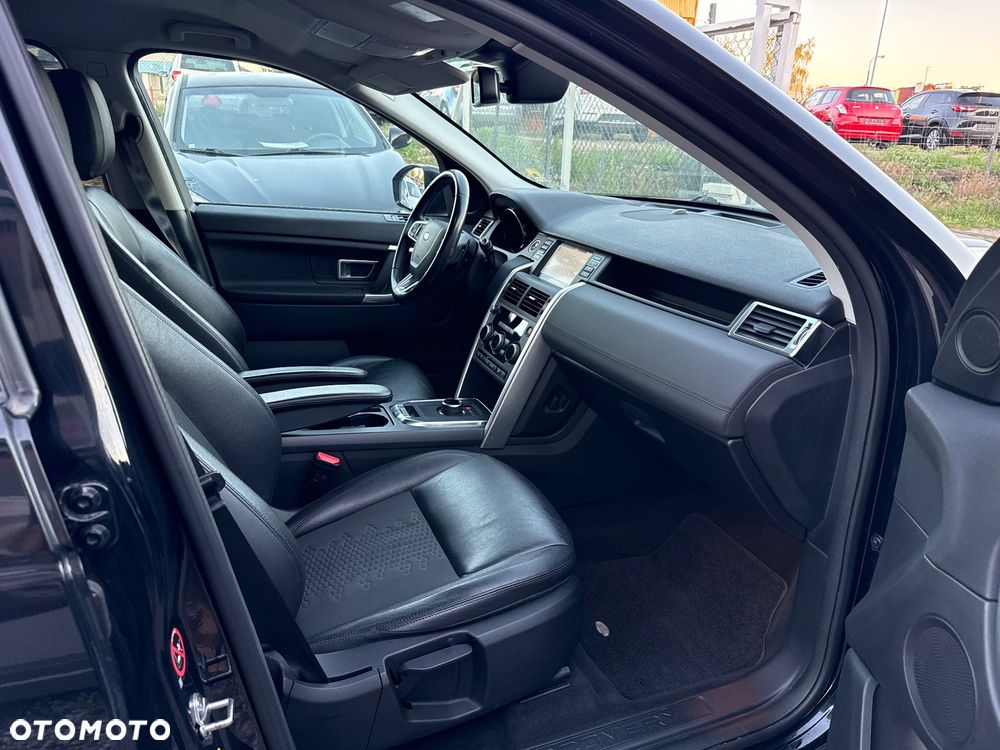 Land Rover Discovery Sport 2.0 D180 HSE - 32