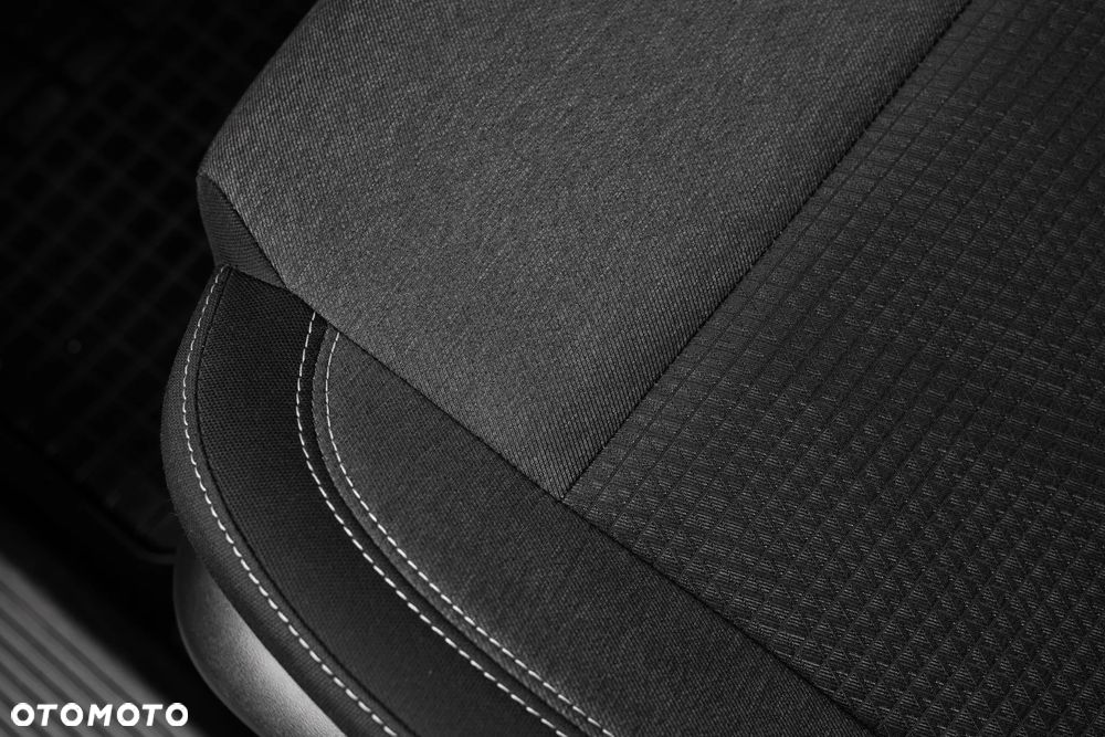 Nissan Qashqai 1.3 DIG-T N-Connecta - 24