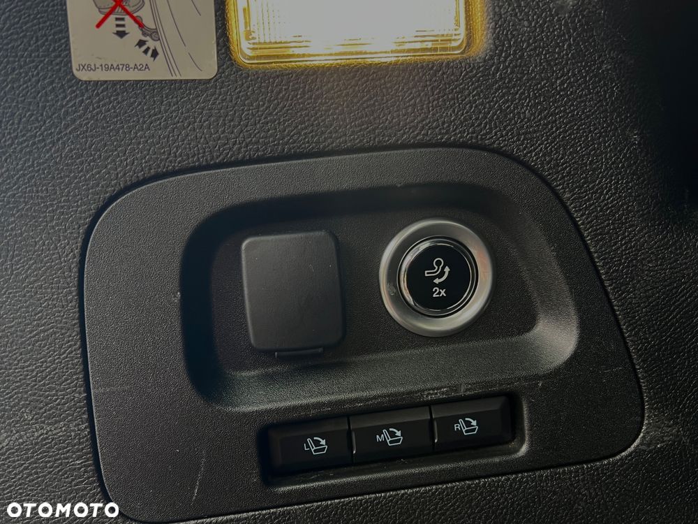 Ford S-Max 2.0 EcoBlue ST-Line - 31