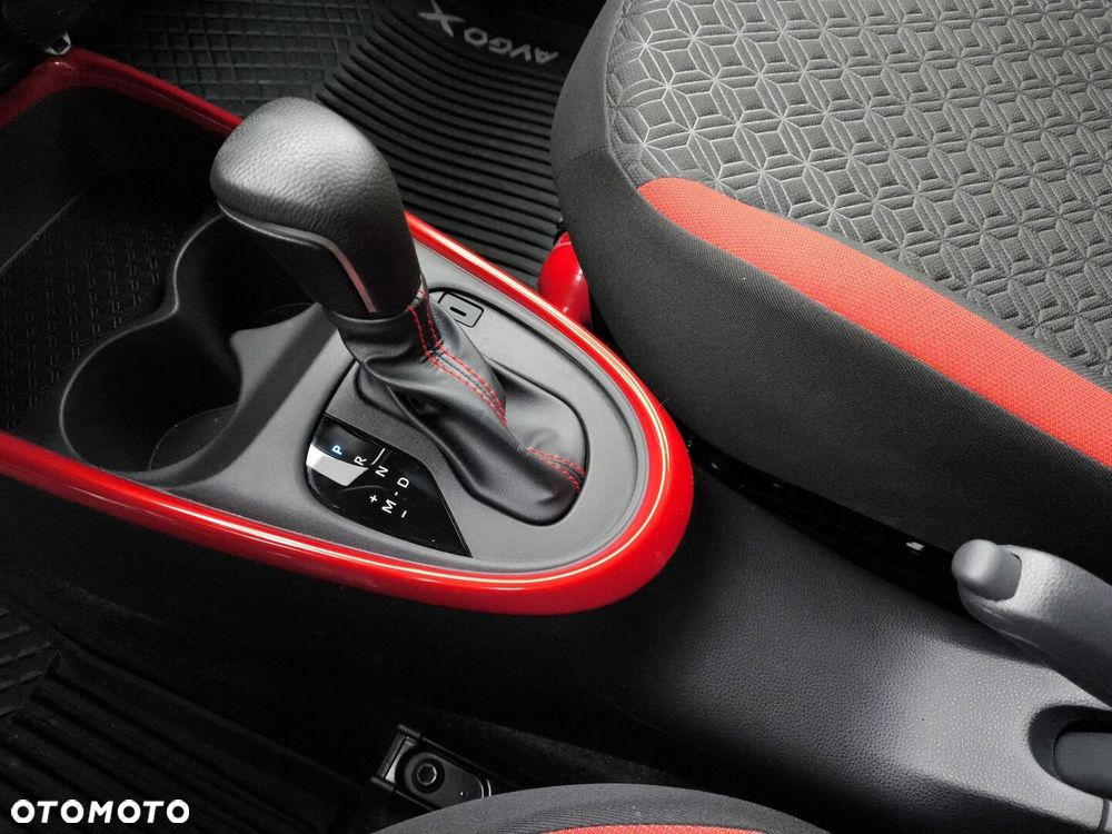 Toyota Aygo X 1.0 VVT-i Style CVT - 24