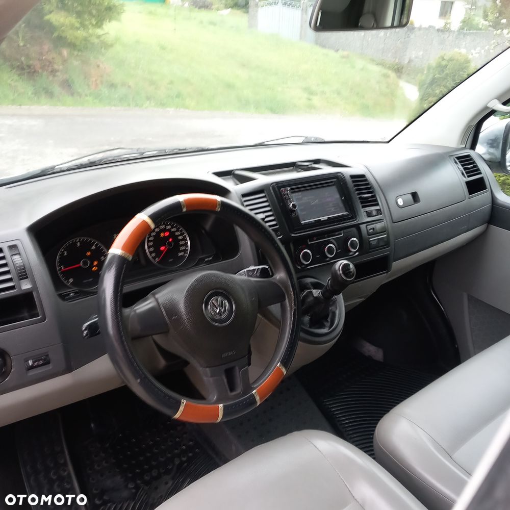 Volkswagen Transporter - 16