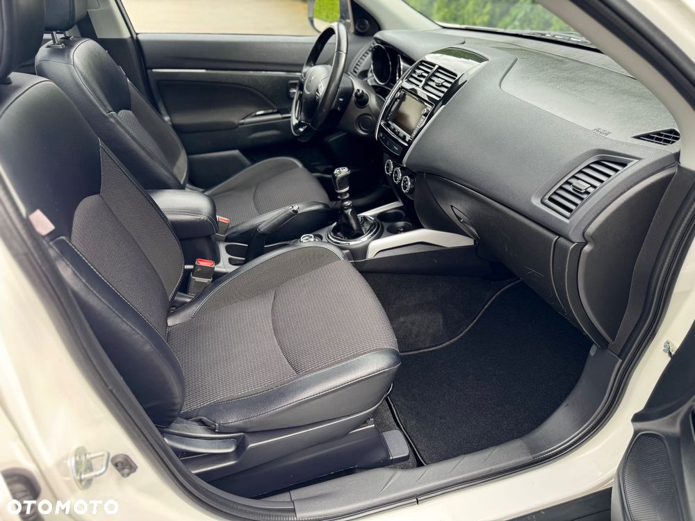 Peugeot 4008 - 36