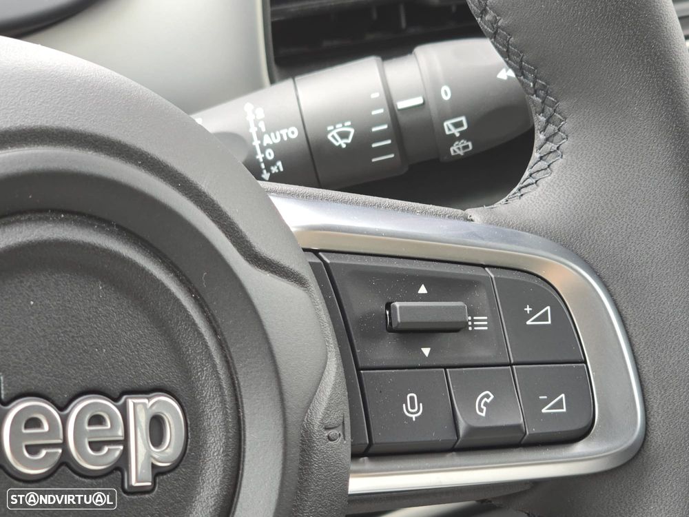 Jeep Avenger 1.2 GSE T3 Summit - 17