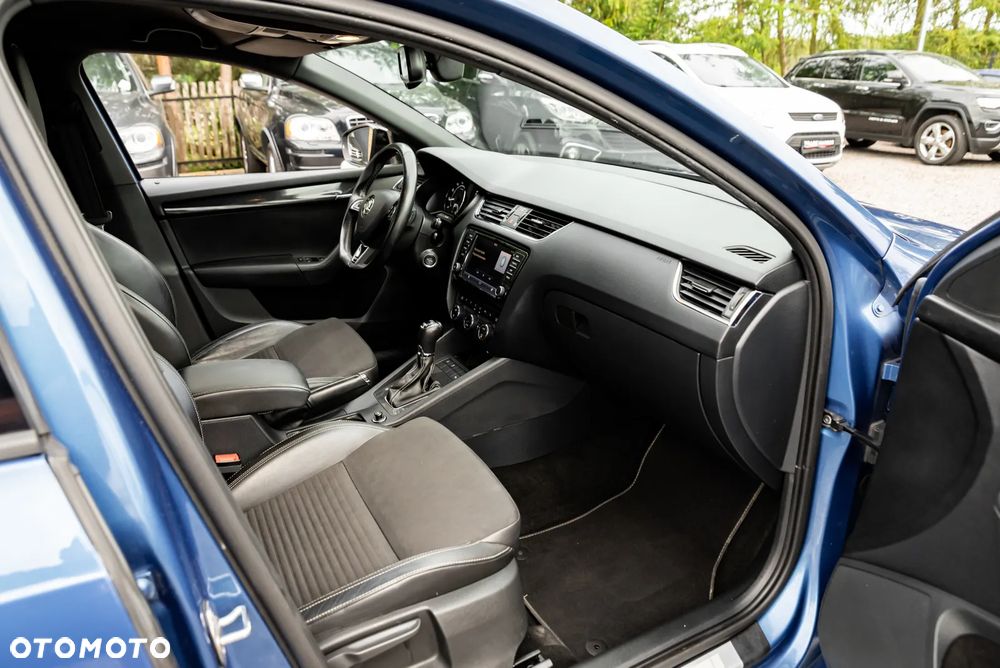 Skoda Octavia 2.0 TSI (Green tec) DSG RS - 24