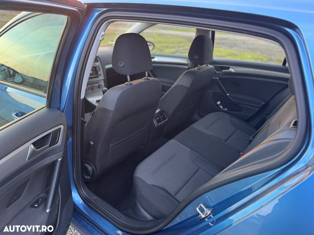 Volkswagen Golf 1.6 TDI BlueMotion Technology Comfortline - 9