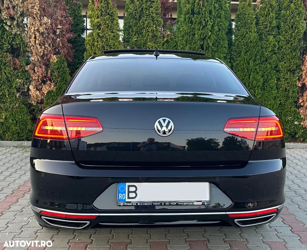 Volkswagen Passat 2.0 TDI DSG 4Motion Highline - 20