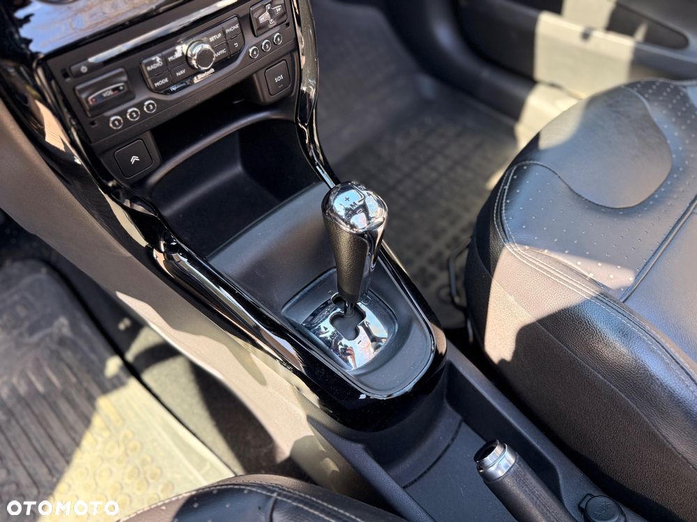 Citroën DS3 e-HDi 90 FAP ETG6 SoChic - 20