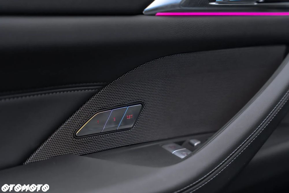 BMW M4 Competition M xDrive - 30