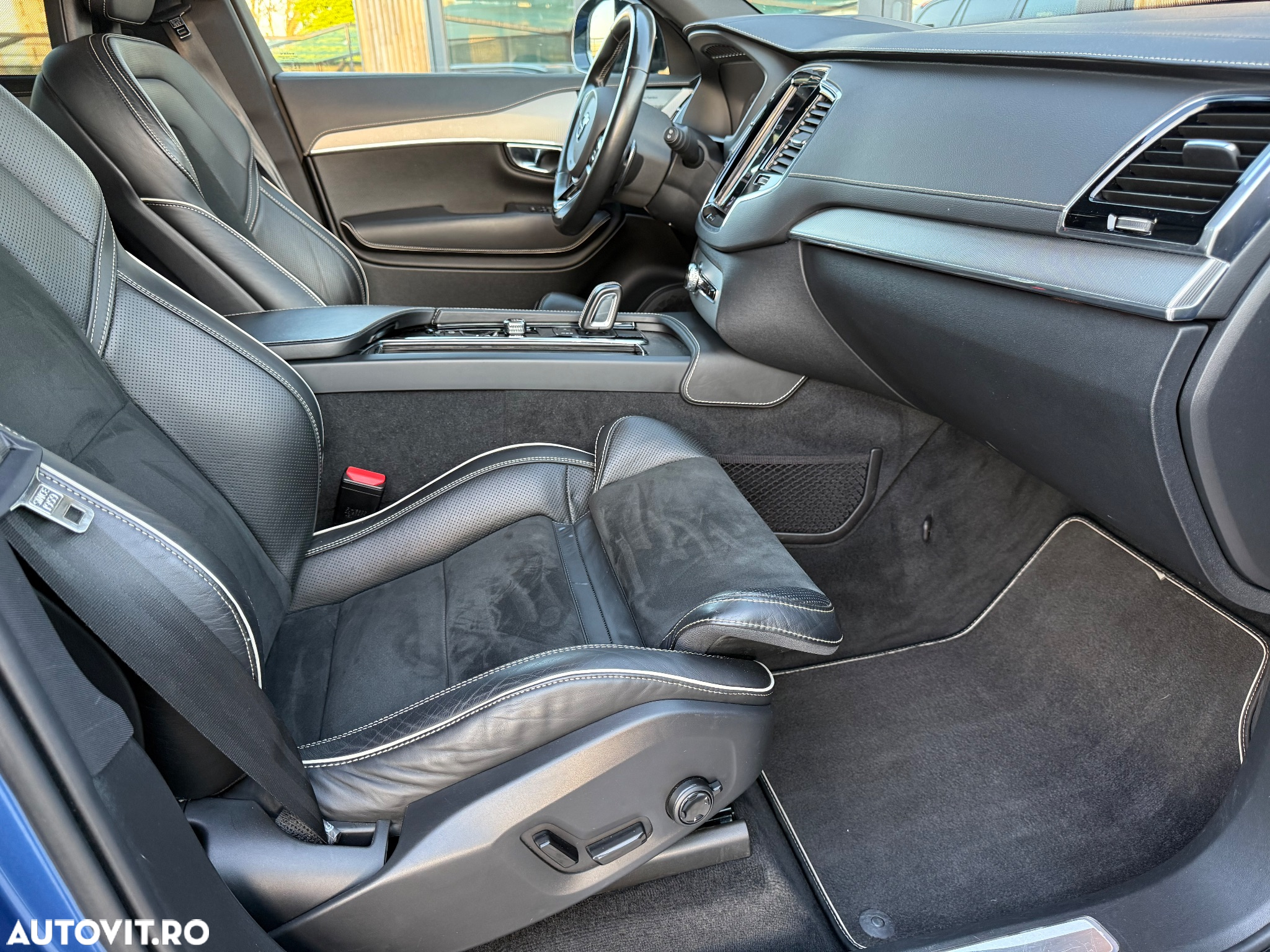 Volvo XC 90 T8 AWD Recharge Geartronic RDesign - 22
