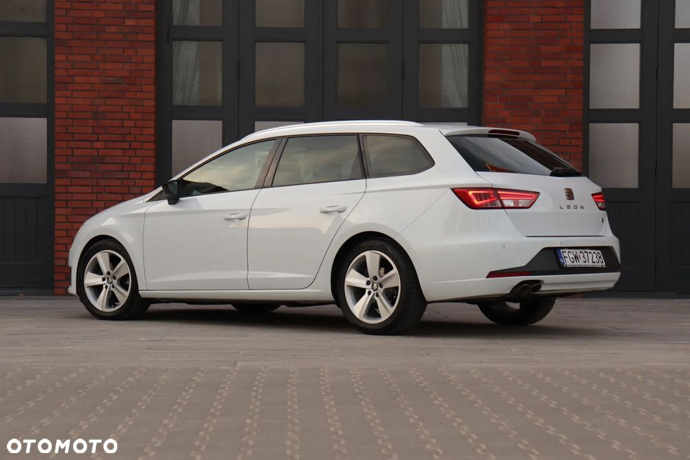 Seat Leon 2.0 TDI DPF Start&Stop DSG FR - 17