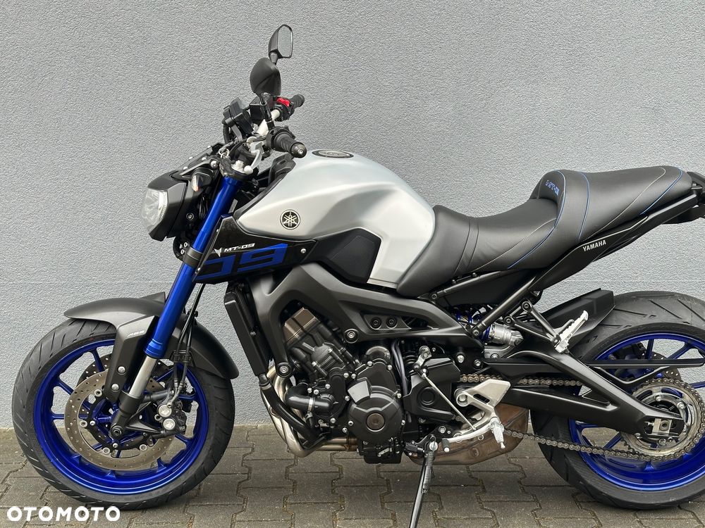 Yamaha MT - 7