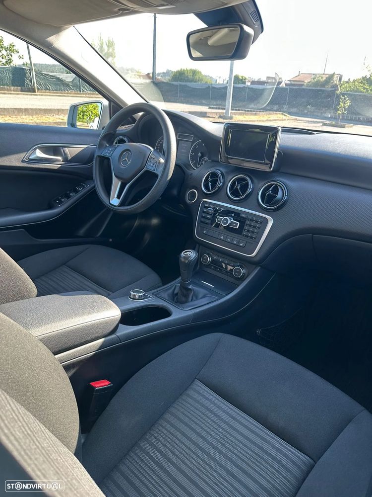 Mercedes-Benz A 180 CDI (BlueEFFICIENCY) - 21