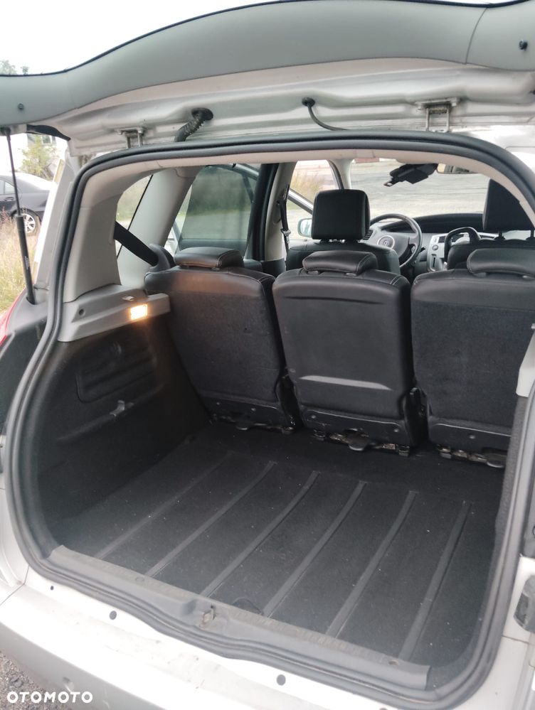 Renault Scenic 2.0 16V Privilege - 9