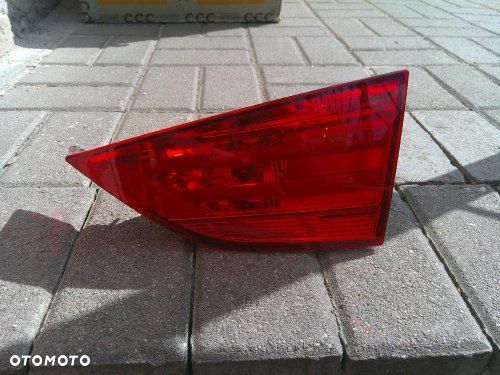 BMW X1 E84 PRAWA TYLNA LAMPA KLAPA ZWYKŁA ORYGINAŁ - 1