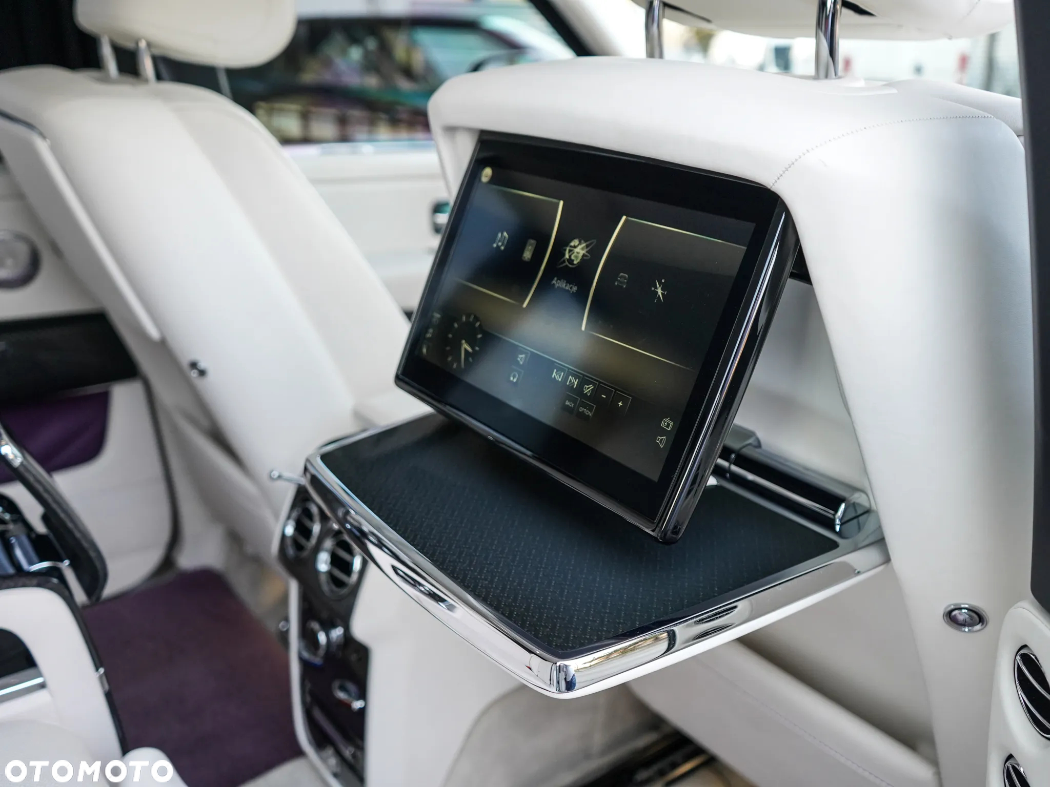 Rolls-Royce Cullinan Black Badge - 26