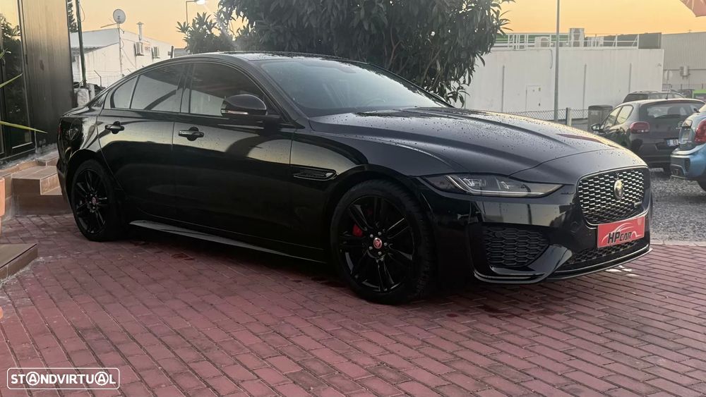 Jaguar XE 2.0 D200 R-Dynamic S - 23