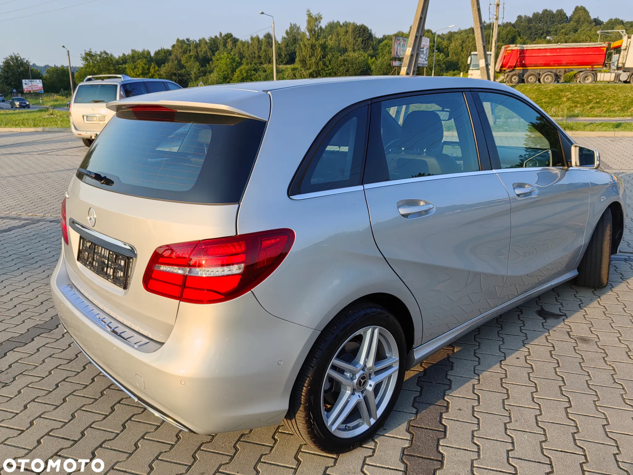 Mercedes-Benz Klasa B 200 7G-DCT Style - 9