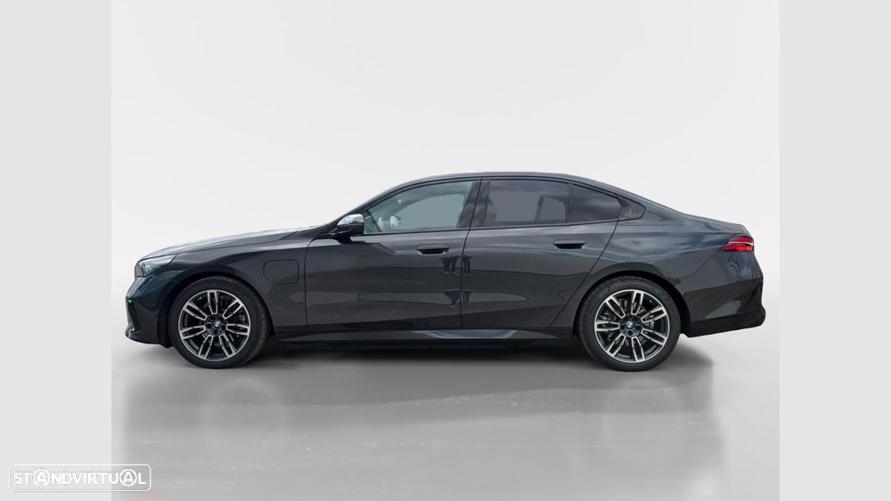 BMW 530 e Pack Desportivo M - 7