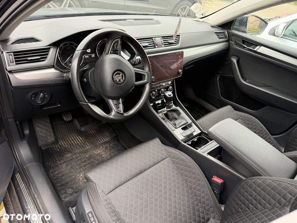 Skoda Superb 1.4 TSI ACT Ambition - 8