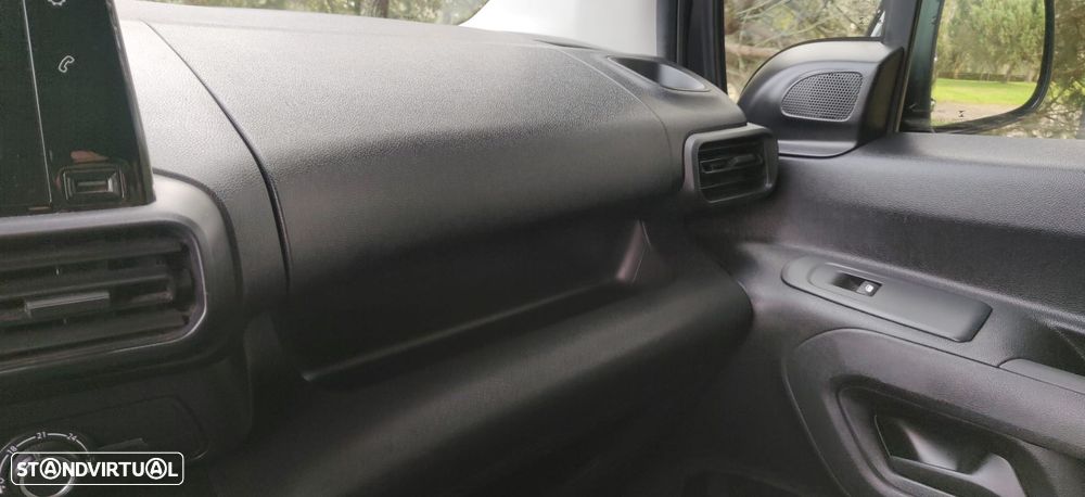 Citroën BERLINGO - 38